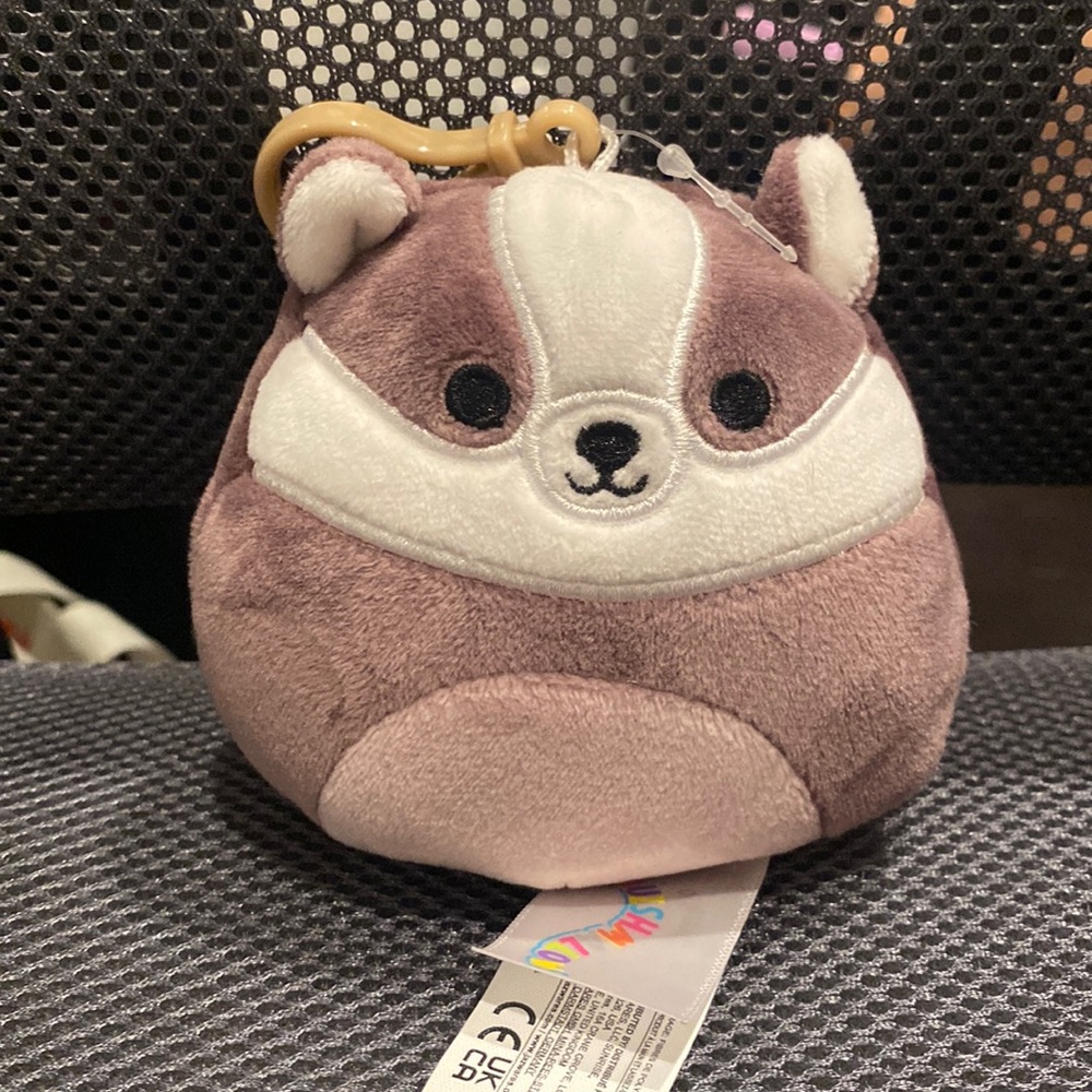 Squishmallow clip Mita the Honey Badger NWT